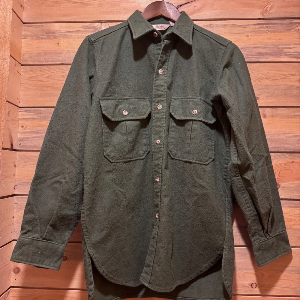 Vintage Cabelas Mens Medium Chamois Shirt Forest Green Cotton Made in USA Med?